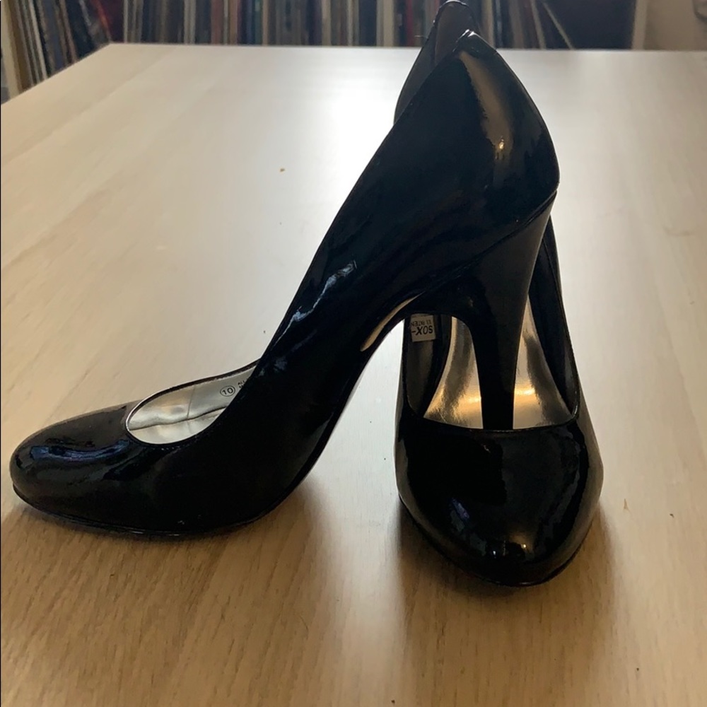 Shiny black heels